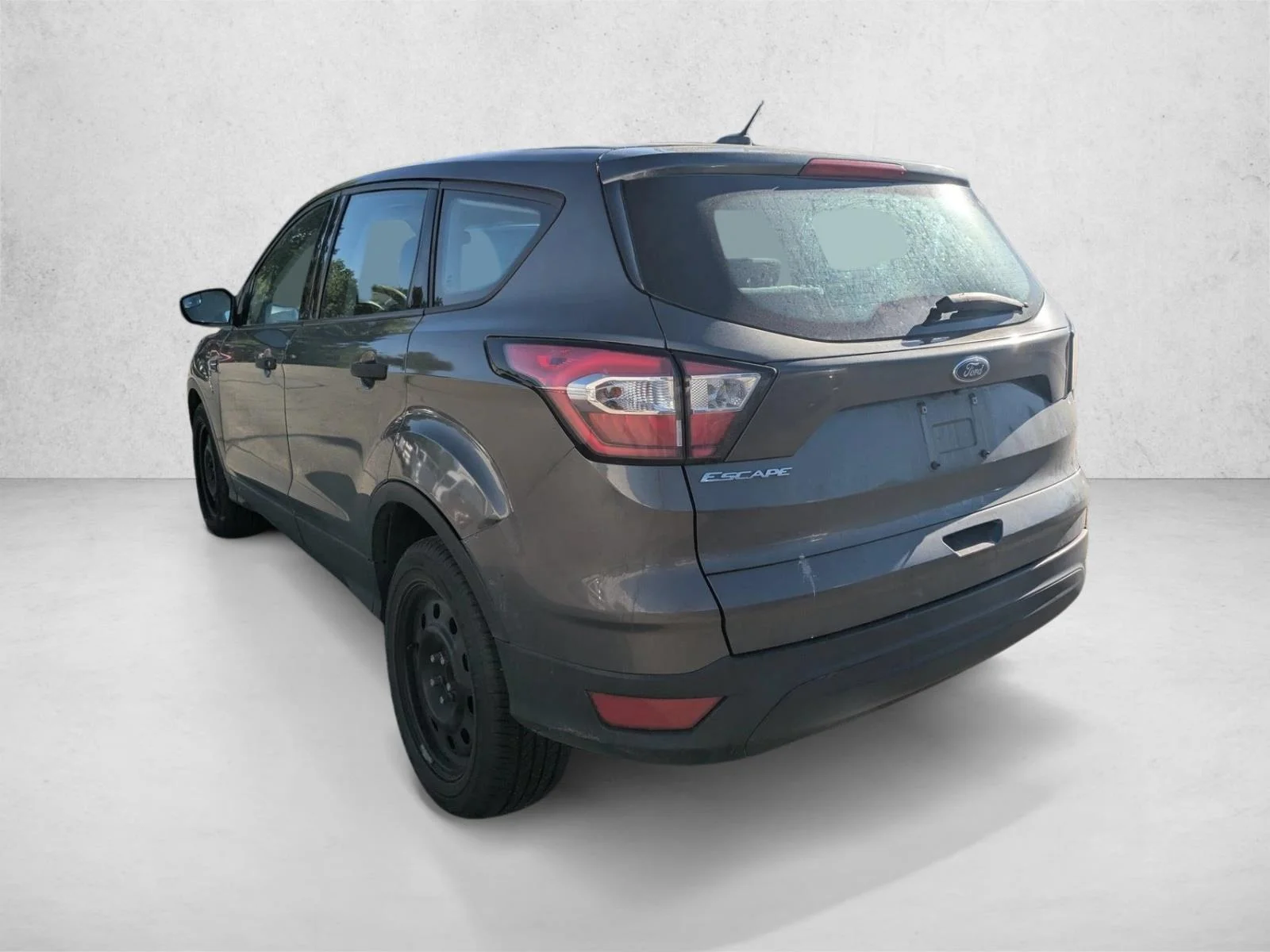 Used 2018 Magnetic Metallic Ford S image 7