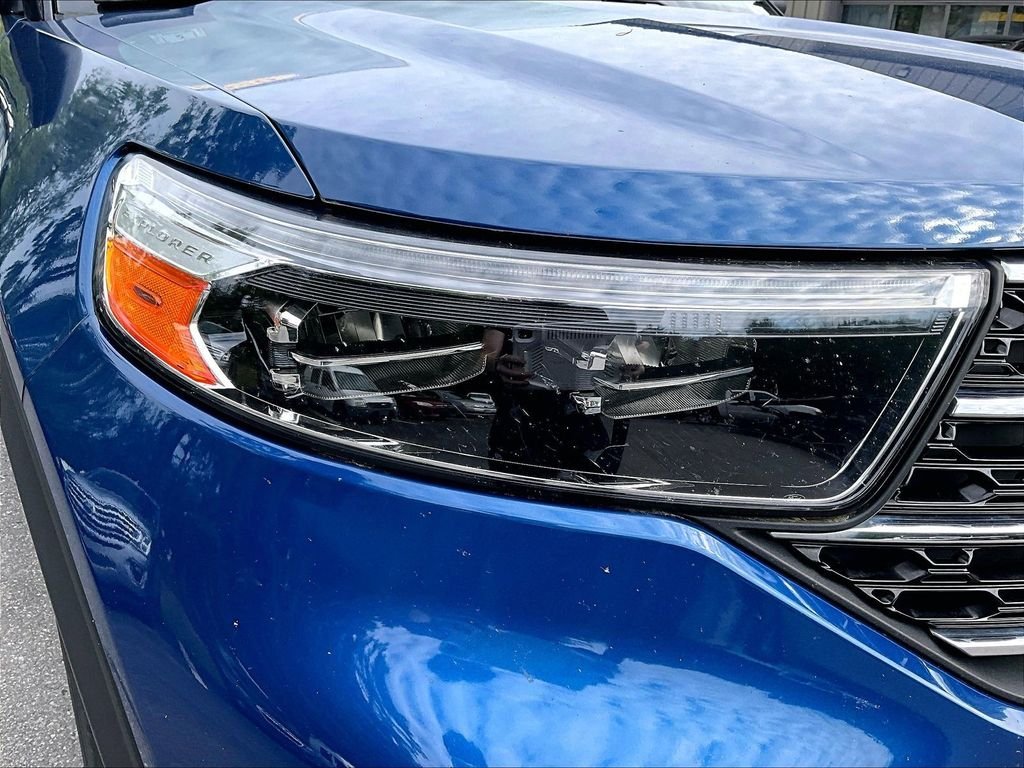 Used 2020 Blue Ford XLT image 33