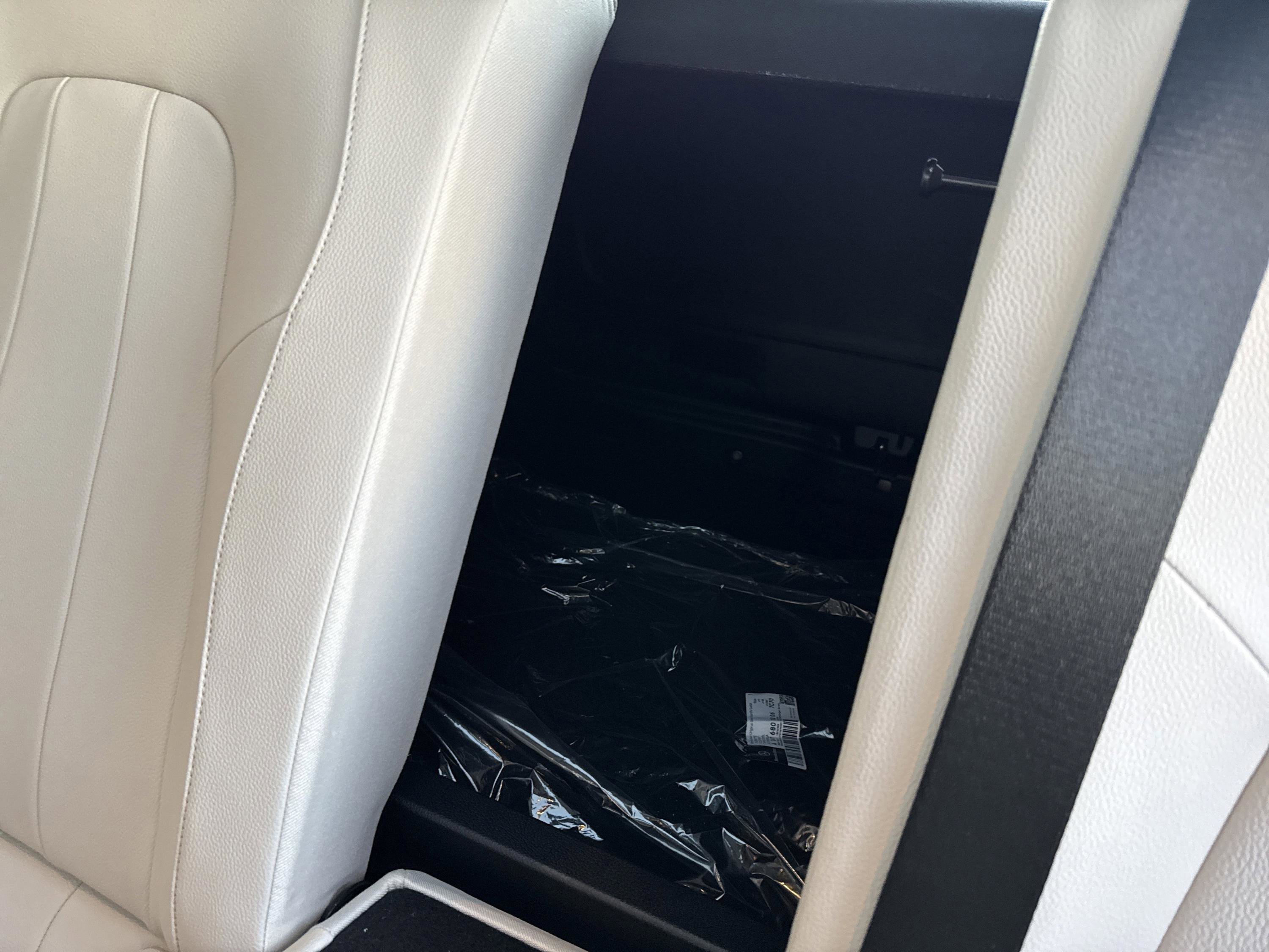 Certified Used 2026 Polar White Mercedes-Benz GLA 250 image 34