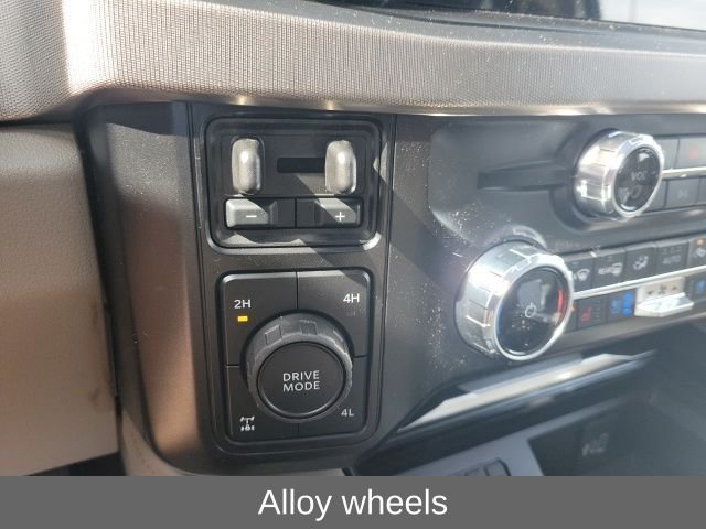 New 2026 Star White Metallic Tri-Coat Ford F-250® Platinum® image 14