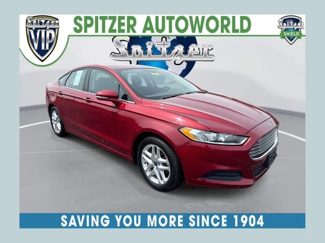 Used 2013 Red Ford SE image 1