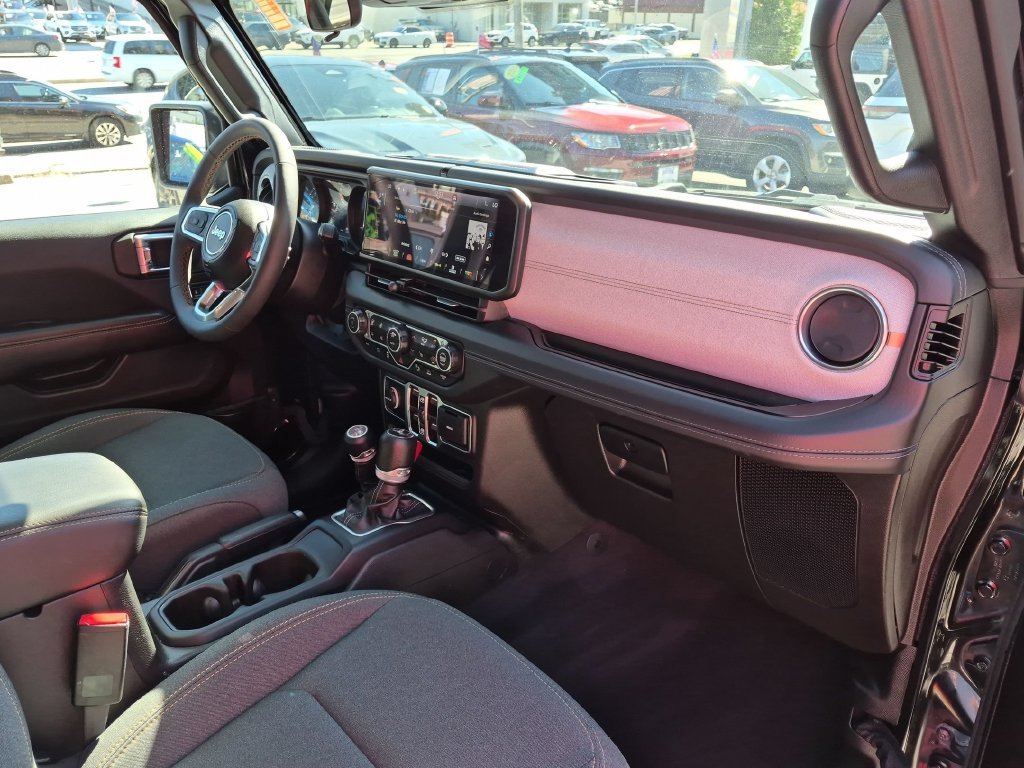 Used 2024 Black Jeep Sahara 4xe image 22