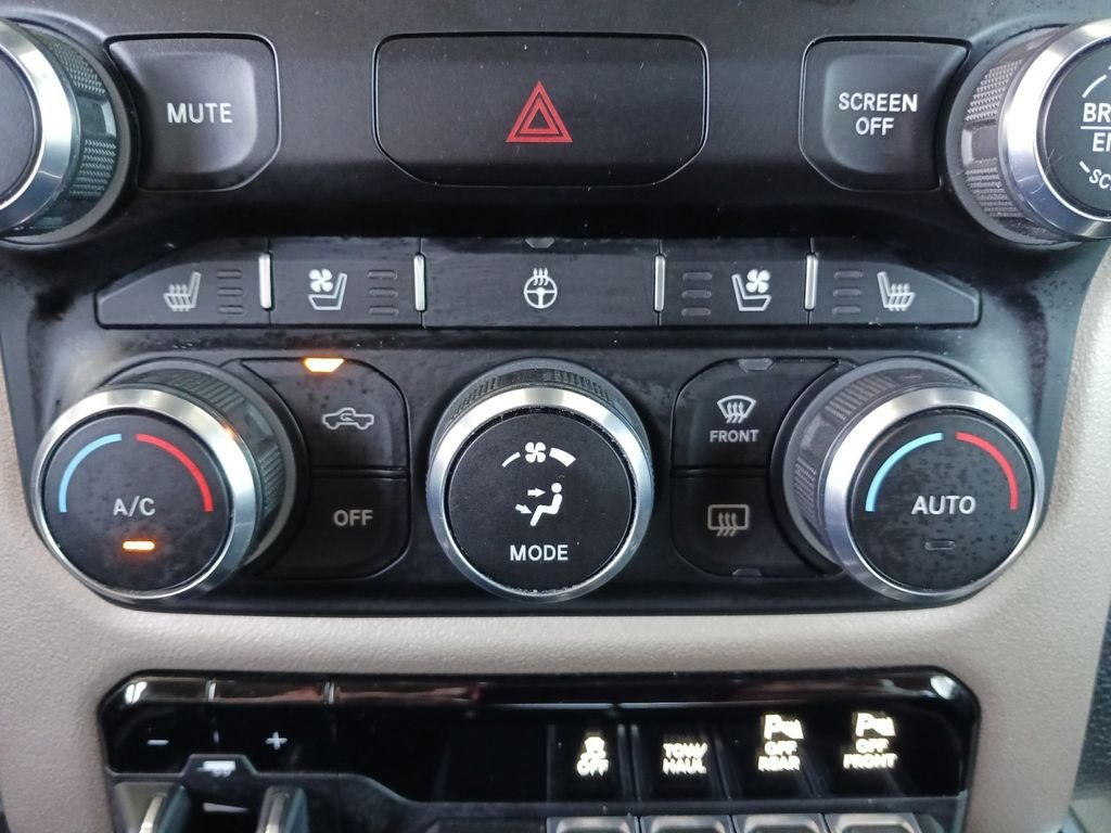 Used 2021 Black Ram Laramie image 25