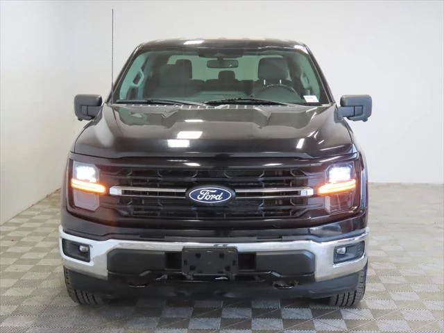 Used 2024  Ford XLT image 2
