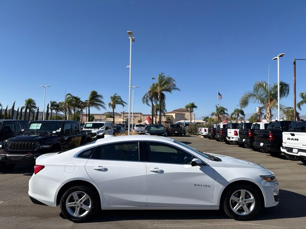 Used 2024 White Chevrolet LT image 2