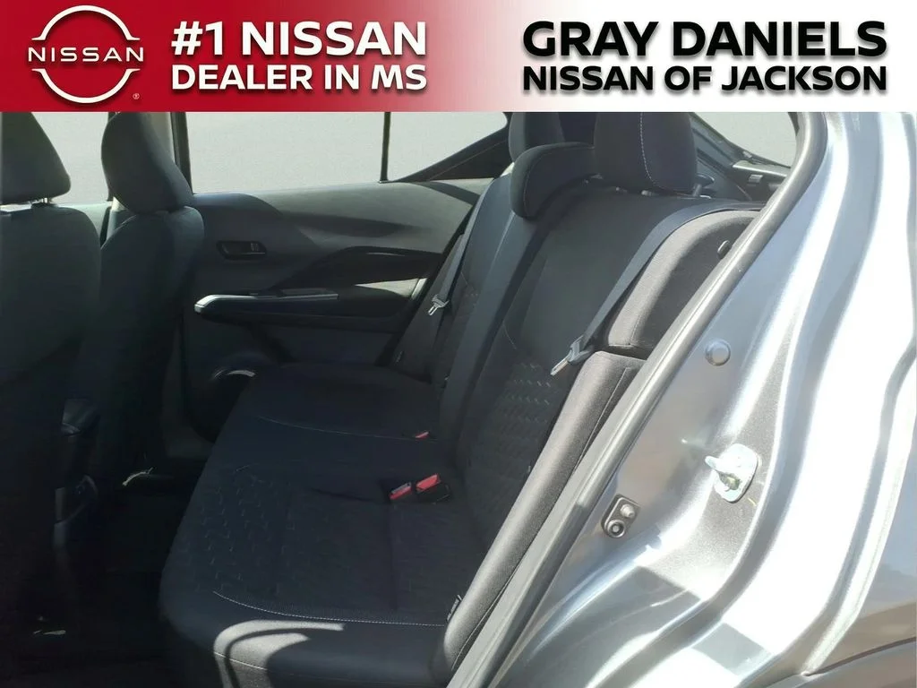 Used 2022 Gray Nissan S image 26