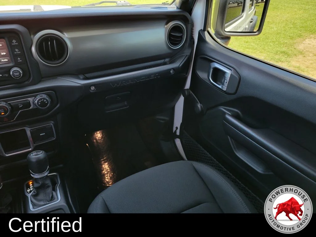 Used 2018 White Jeep Unlimited Sport image 20