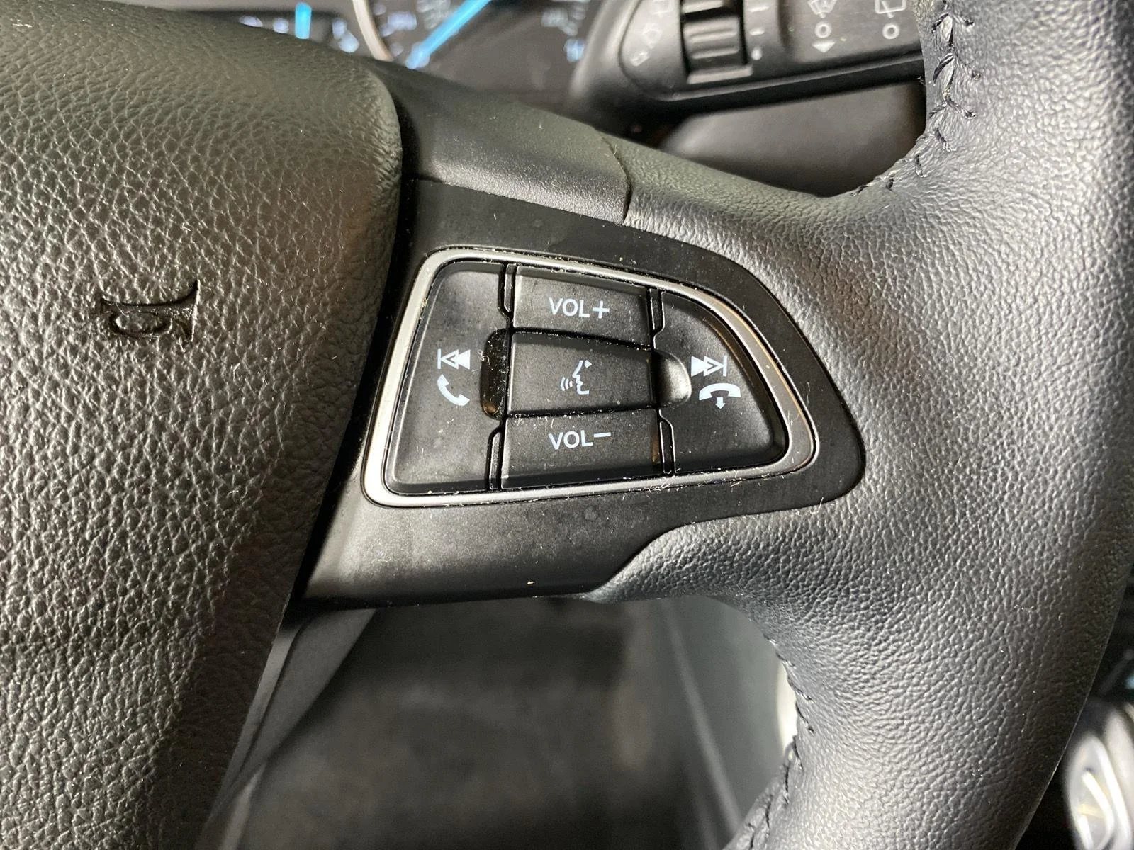 Used 2022 Blue Ford Titanium image 19