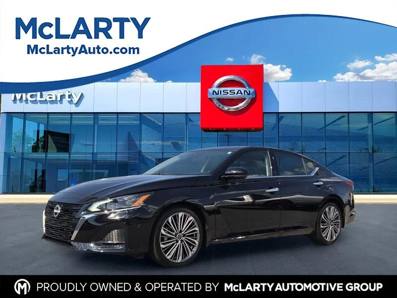 Used 2025 Super Black NISSAN SL FWD image 1
