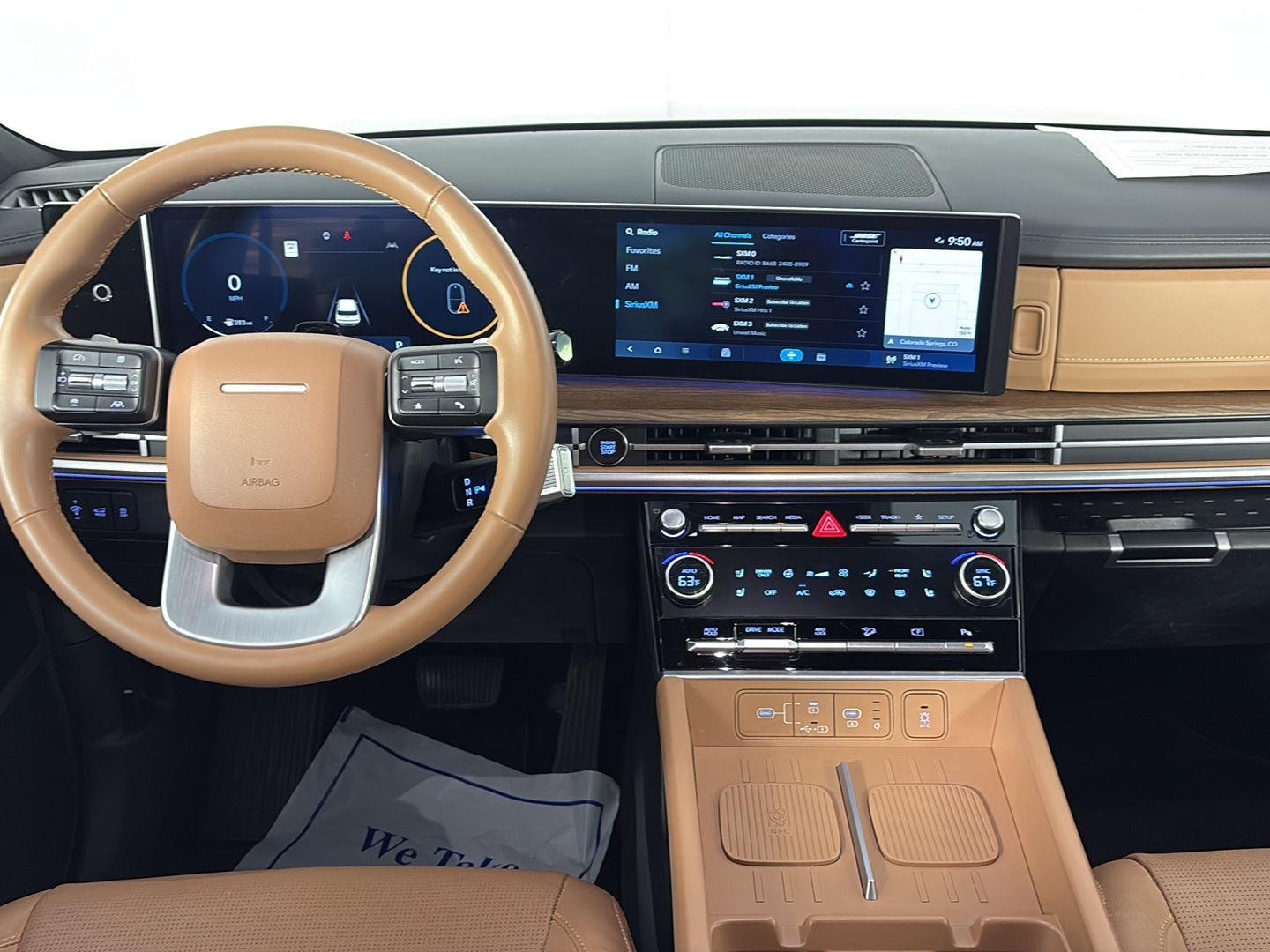 Used 2025 Phantom Black Hyundai Limited image 27