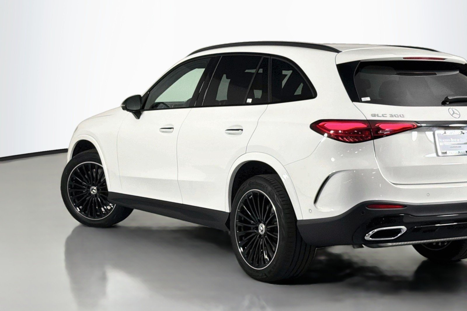 New 2027 Polar White Mercedes-Benz GLC 300 SUV image 14