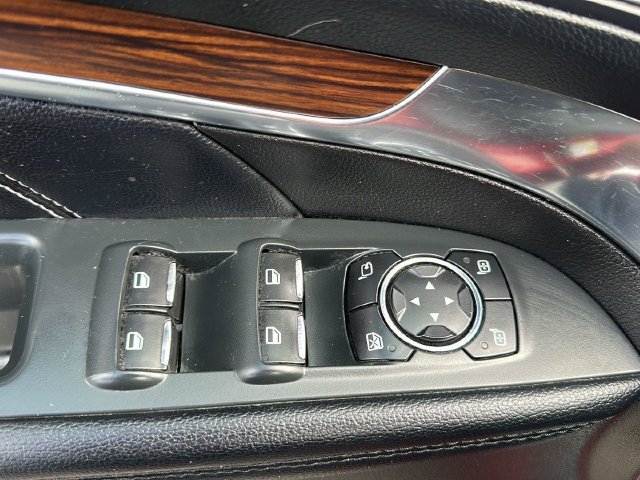 Used 2017 Red Ford Limited image 10