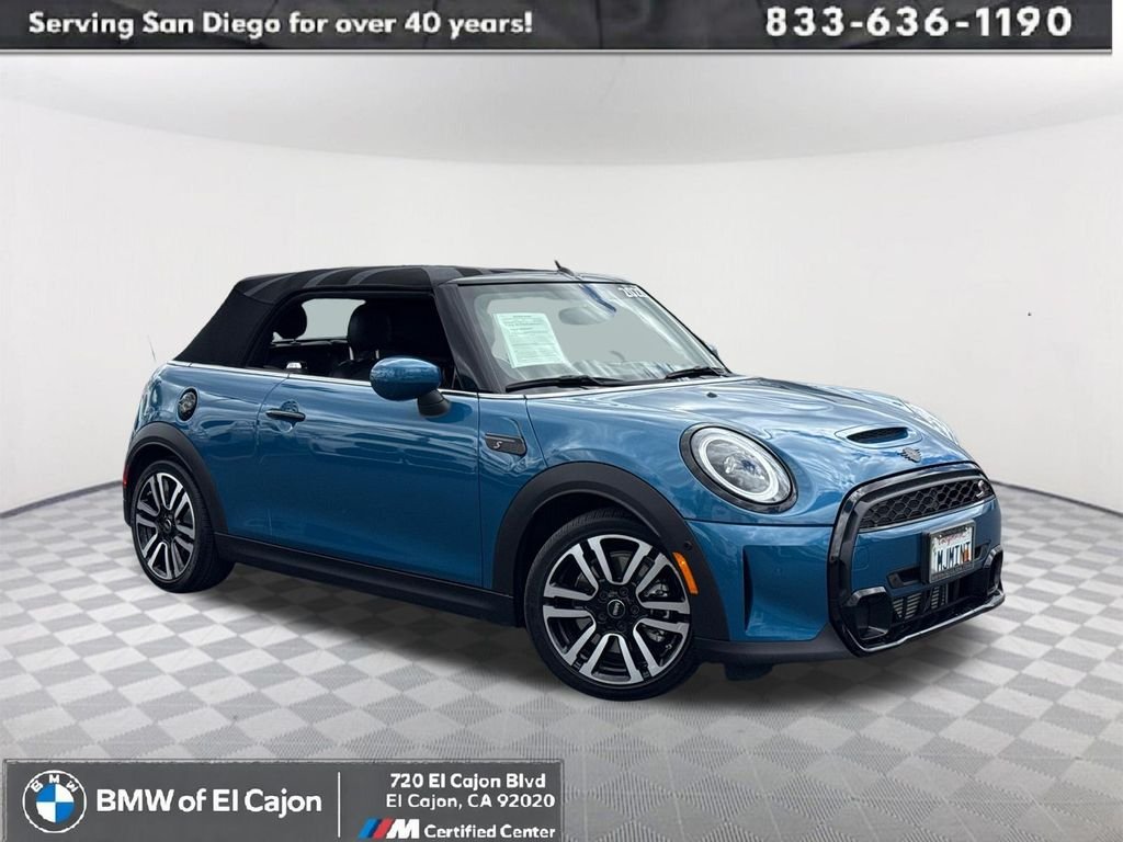 2022 MINI Convertible Cooper S's photo