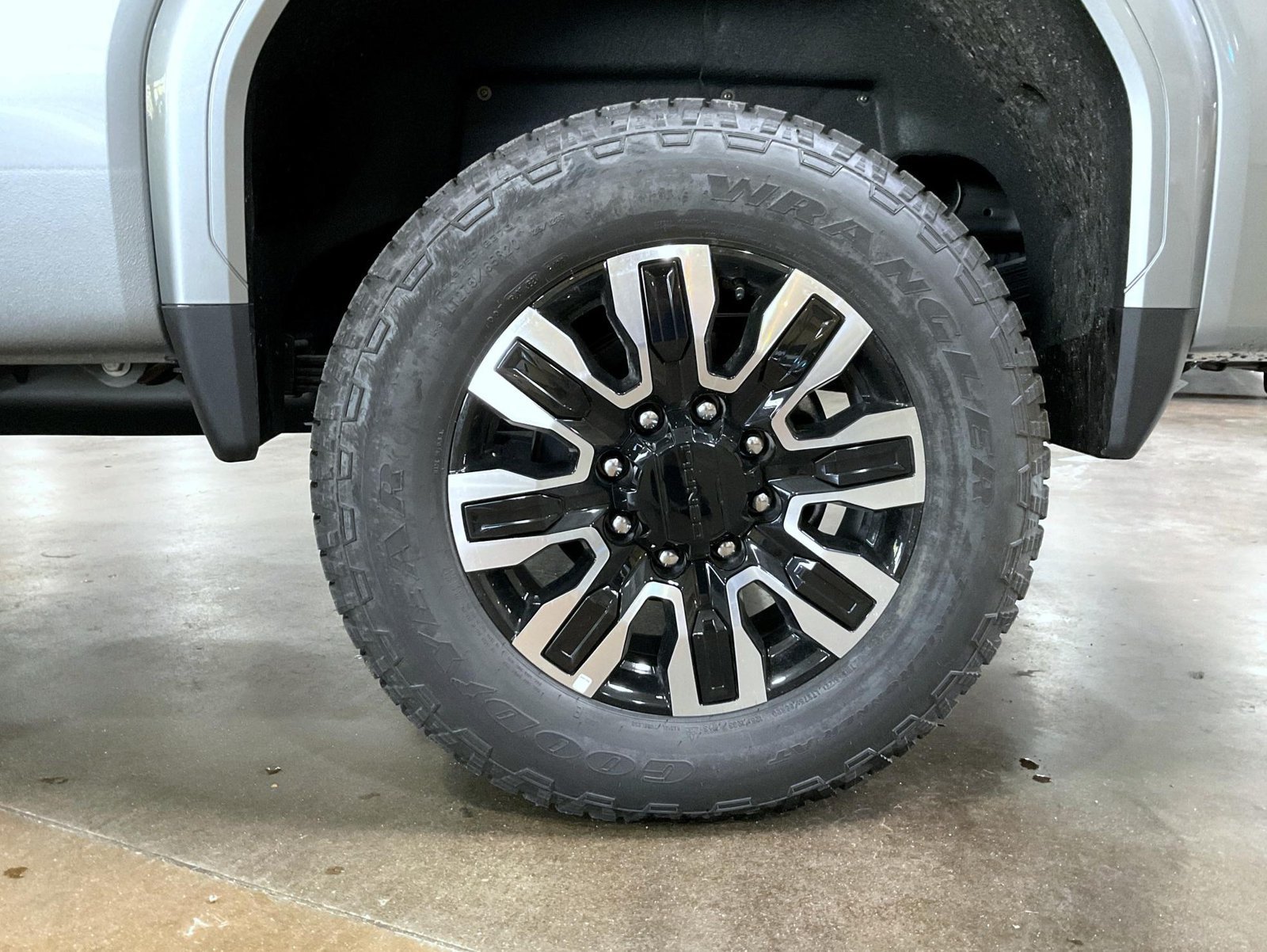 2026 GMC Sierra 2500HD Denali Ultimate - Photo 23