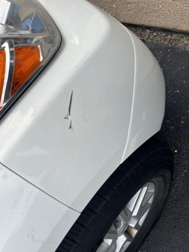 Used 2017 Glacier White Nissan S image 13