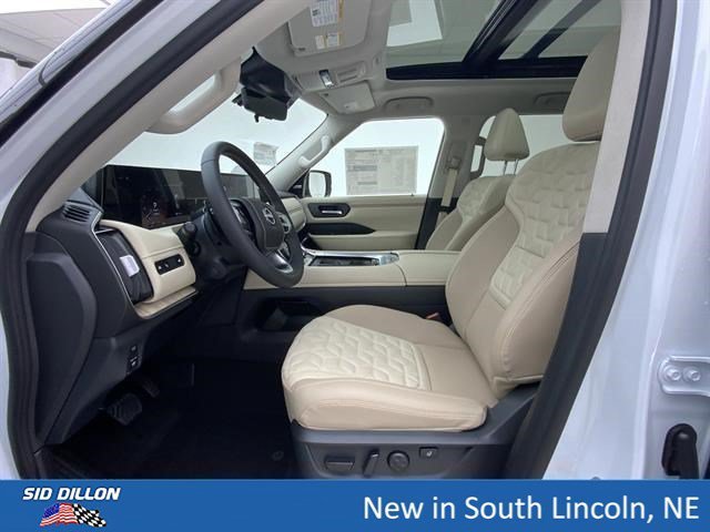 New 2026 Everest White Pearl Tricoat/Super Black Nissan Platinum Reserve image 12