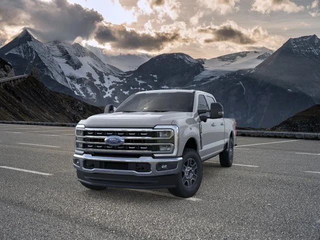 Used 2026 Avalanche Ford Lariat image 2