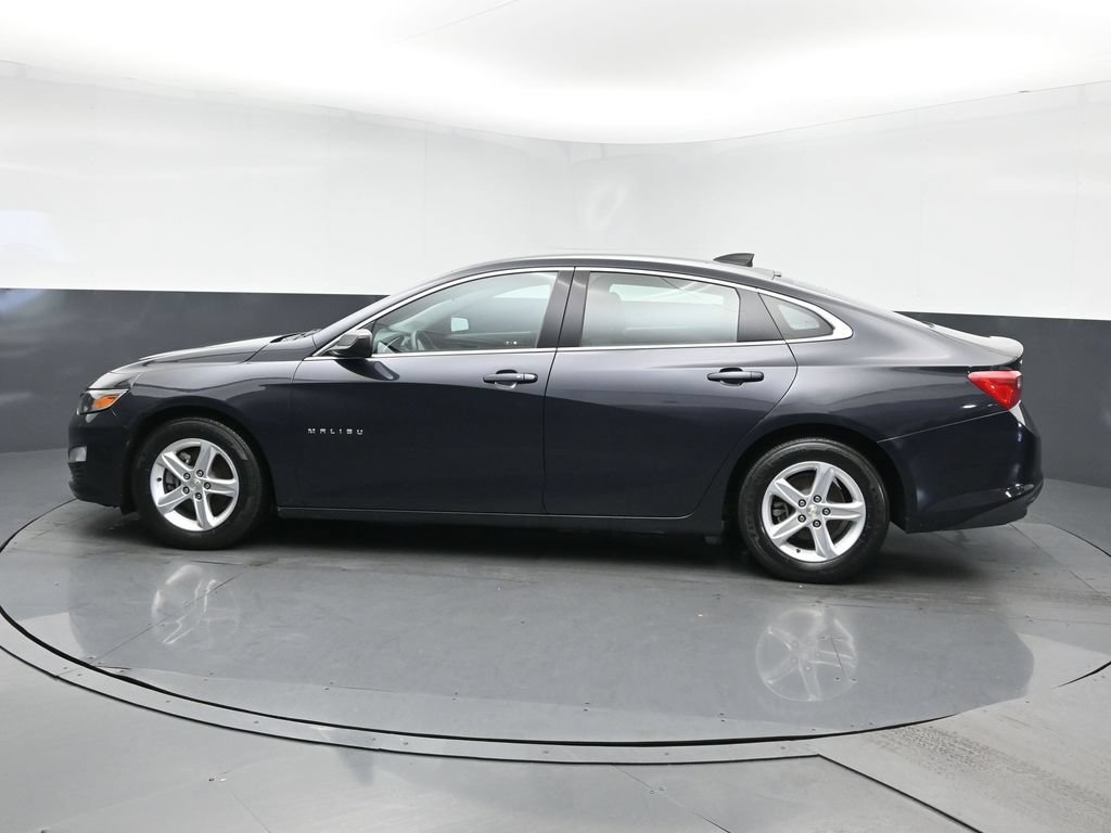 Used 2022 Gray Chevrolet LS image 4