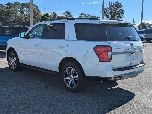 Used 2024 White Metallic Ford XLT image 6