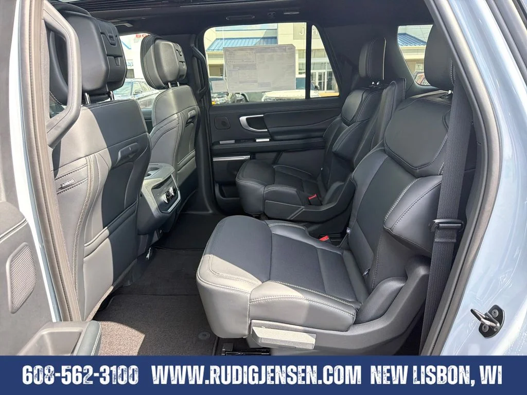 New 2027 Gray Ford Platinum image 25