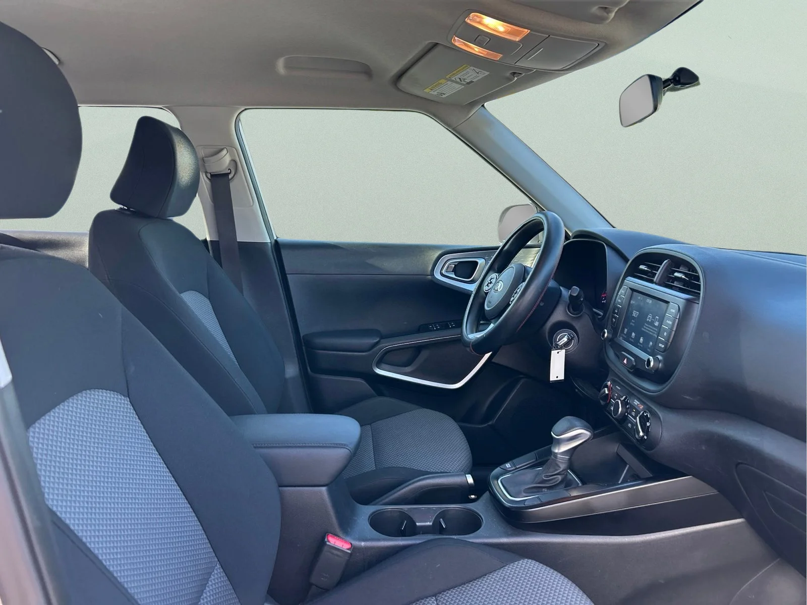 Used 2020 Sparkling Silver Kia LX image 12