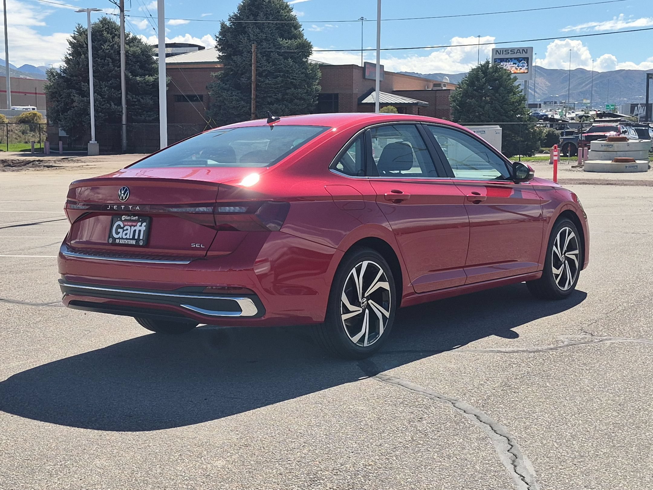 New 2027 Kings Red Metallic Volkswagen SEL image 3