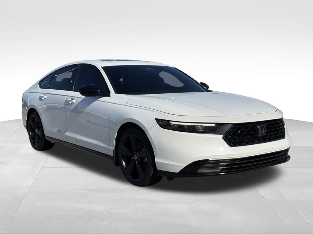 Used 2023 White Honda Sport-L image 28