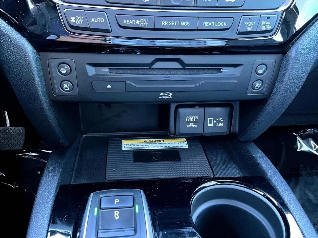 Used 2021  Honda Black Edition image 19