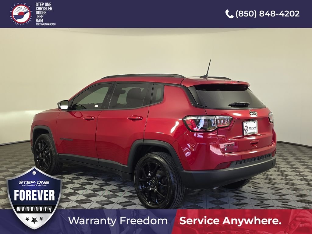 Used 2025 Red Jeep Latitude image 4