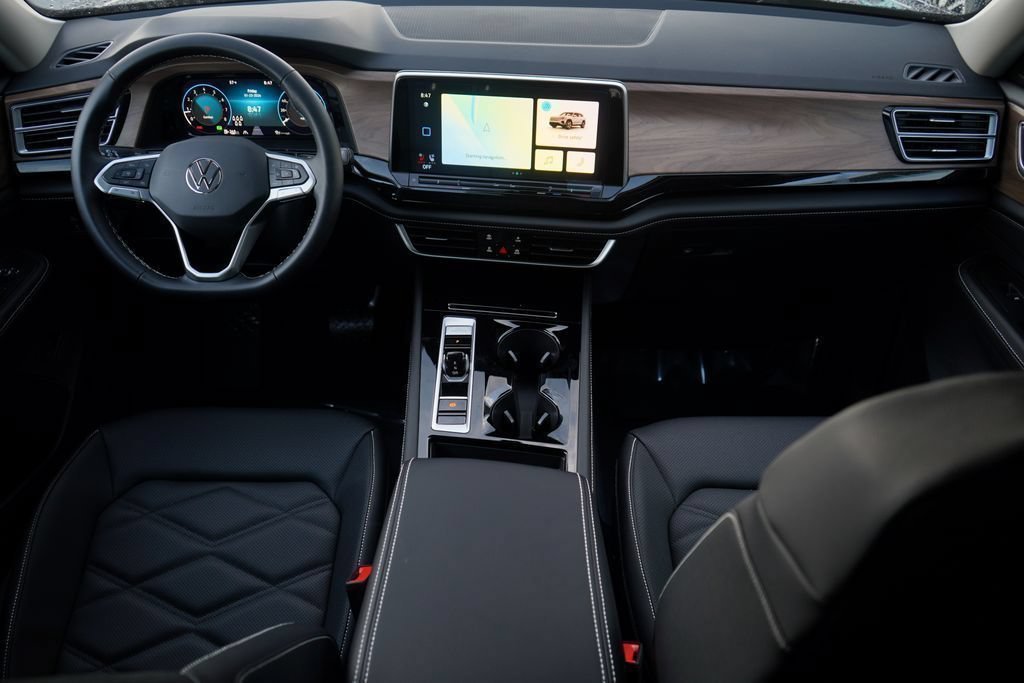 New 2026 Deep Black Pearl Volkswagen SE w/Technology image 9