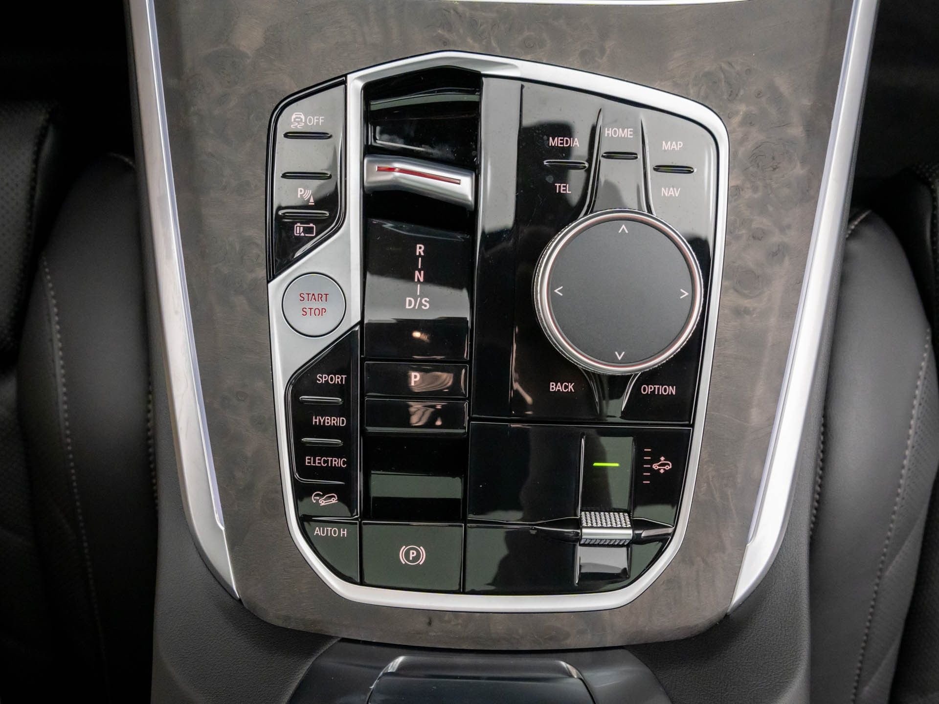 New 2026 Black Sapphire Metallic BMW xDrive50e image 22