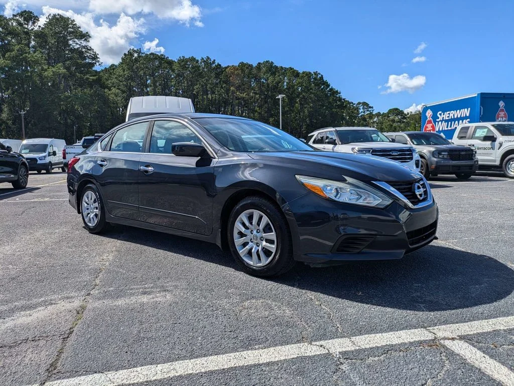 Used 2017 Nissan Altima S with VIN 1N4AL3AP2HC219289 for sale in Savannah, GA