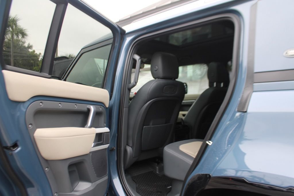 2022 Land Rover Defender X-Dynamic SE - Photo 25