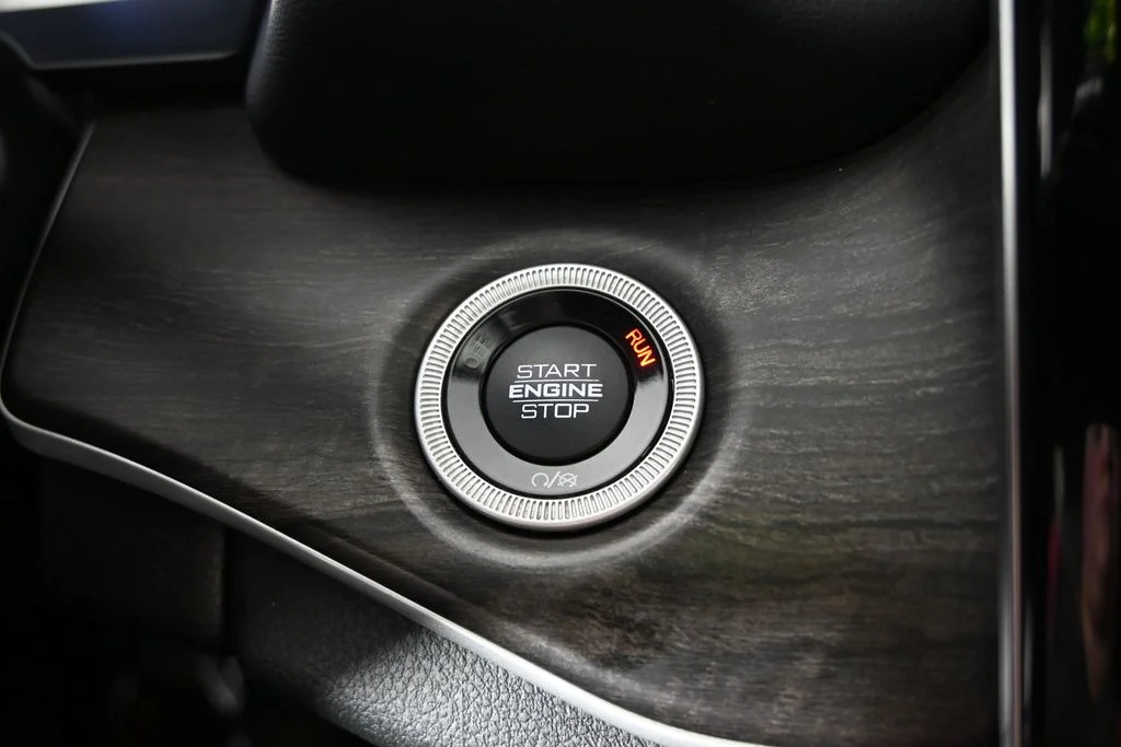 Used 2023 Black Jeep Limited image 33