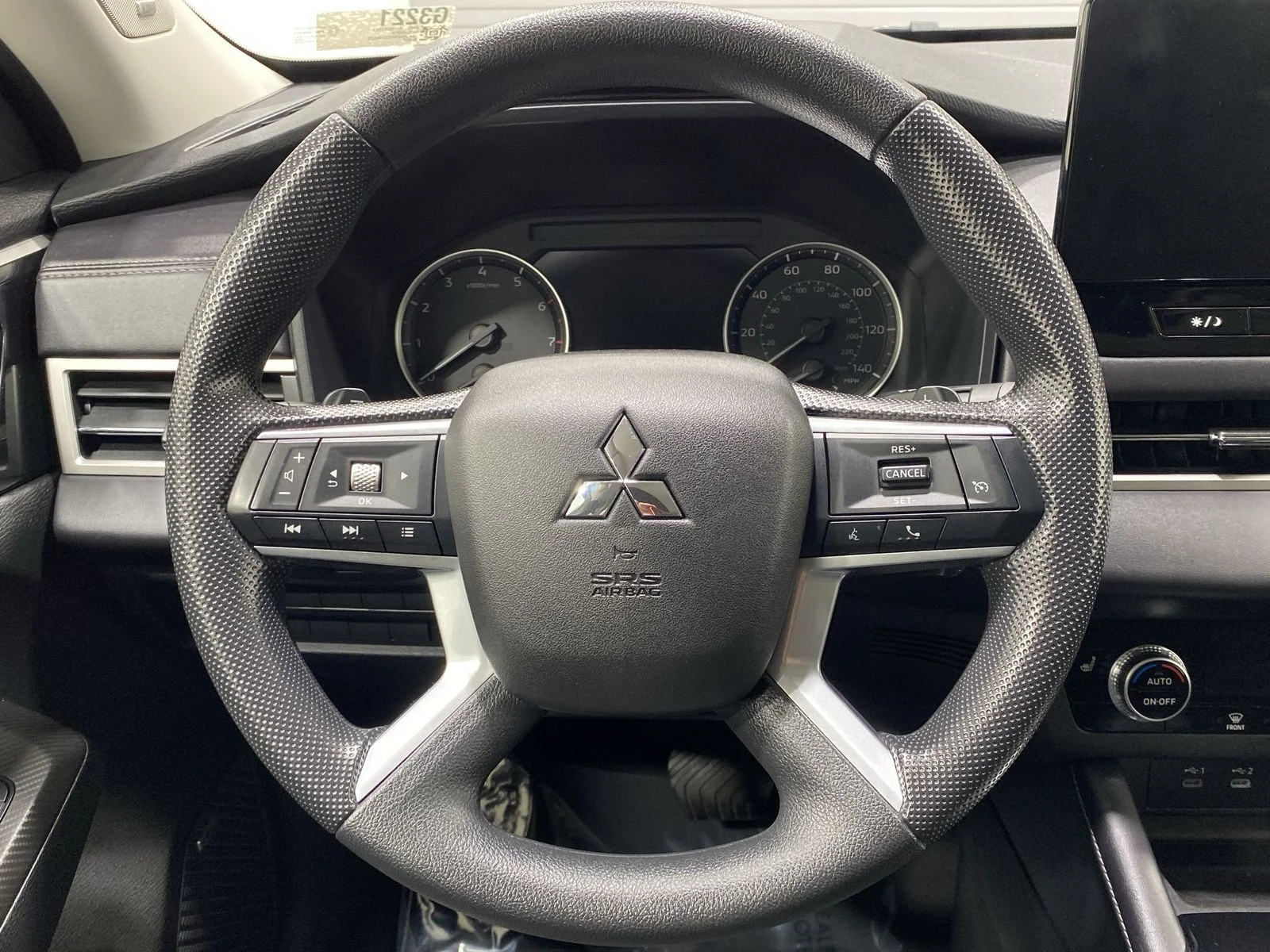 Used 2025 Black Mitsubishi ES image 14