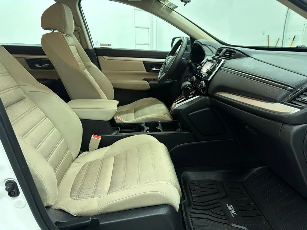 Used 2019 White Honda LX image 28