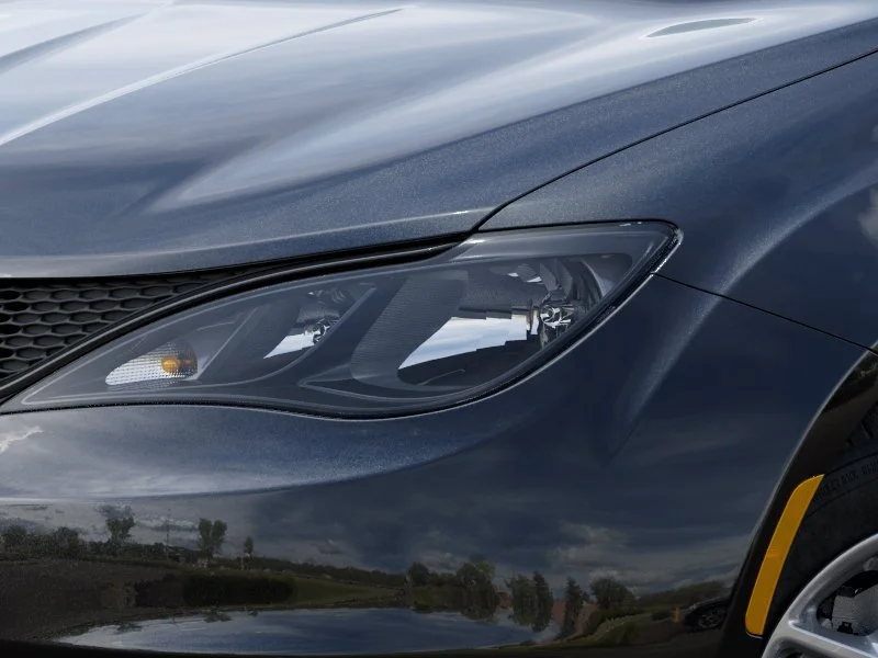 New 2027 Diamond Black Crystal Pearl-Coat Exterior Paint Chrysler LX image 10