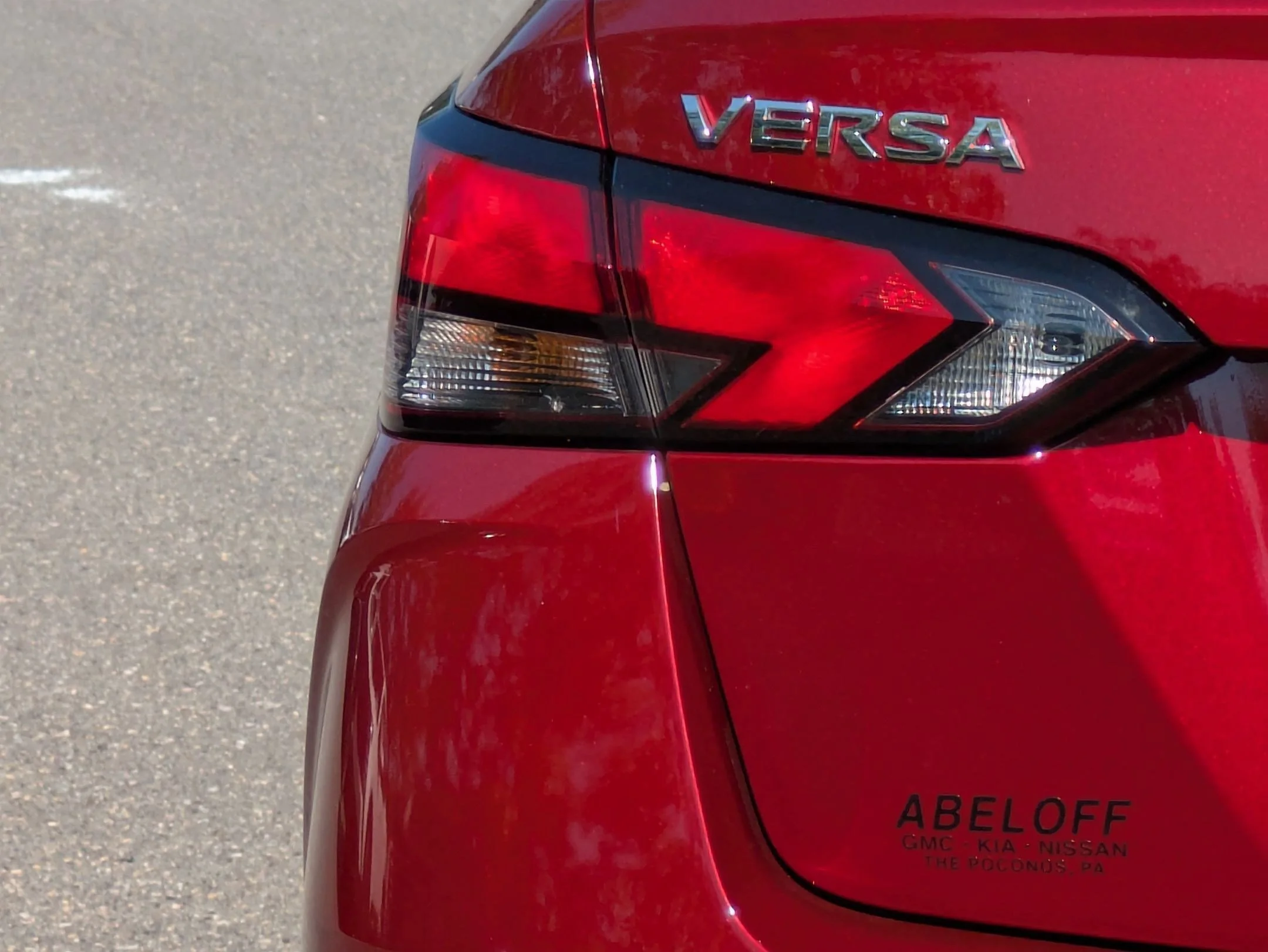 2025 Nissan Versa Sedan SV - Photo 24