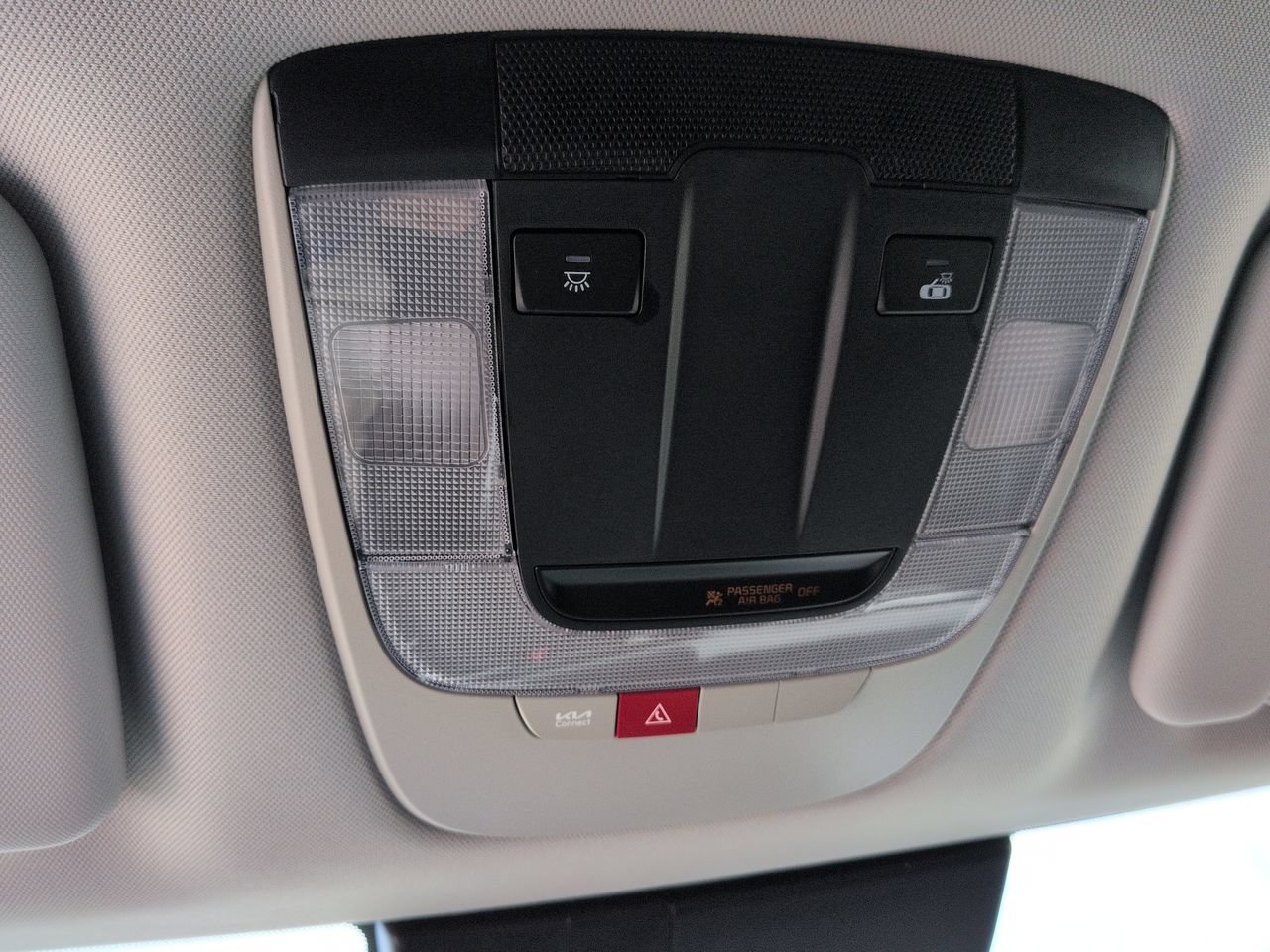 New 2027 Fusion Black Kia LX image 20