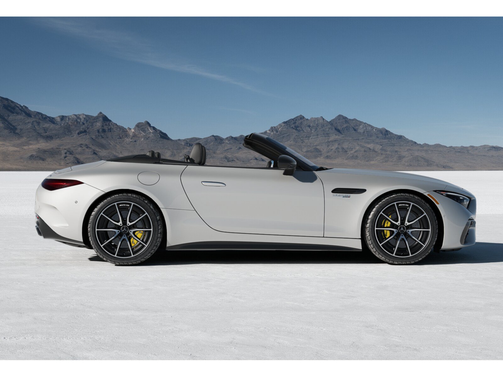 Certified Used 2022 MANUFAKTUR Moonlight White Metallic Mercedes-Benz AMG® SL 55 Roadster image 2