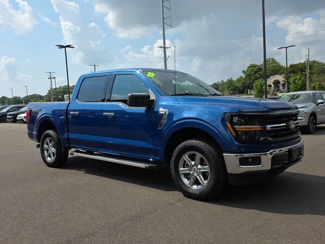 Used 2025 Blue Ford XLT image 7