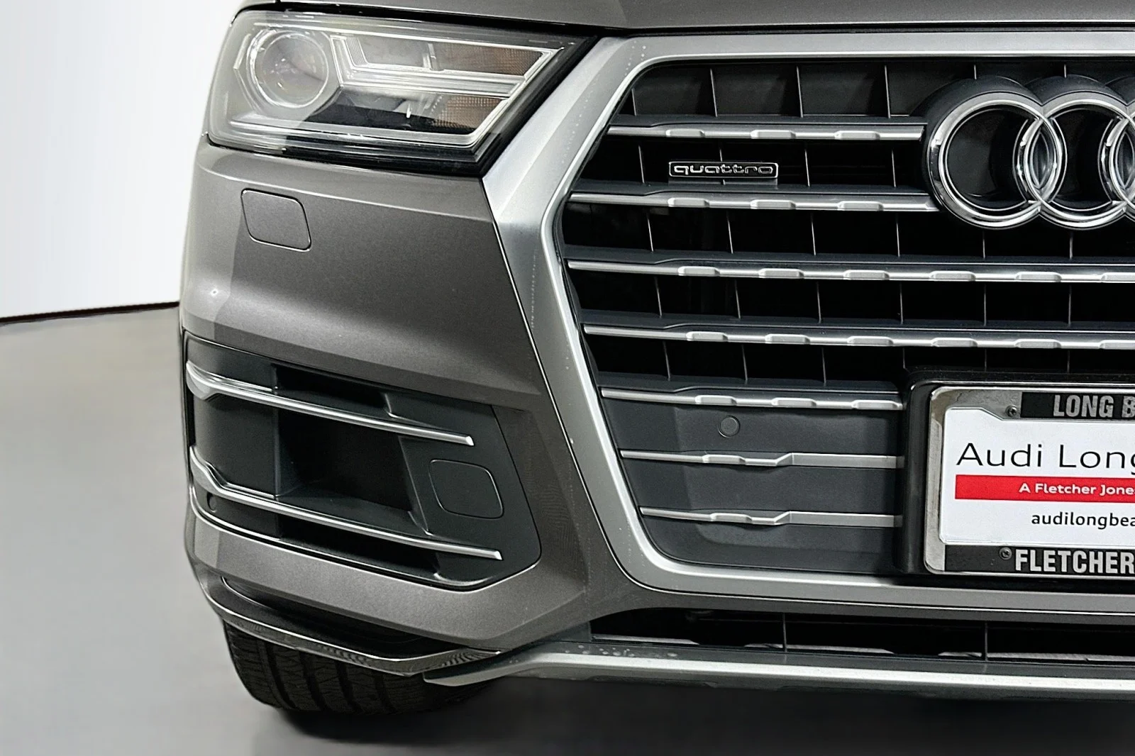 Used 2019 Samurai Gray Metallic Audi Premium image 17