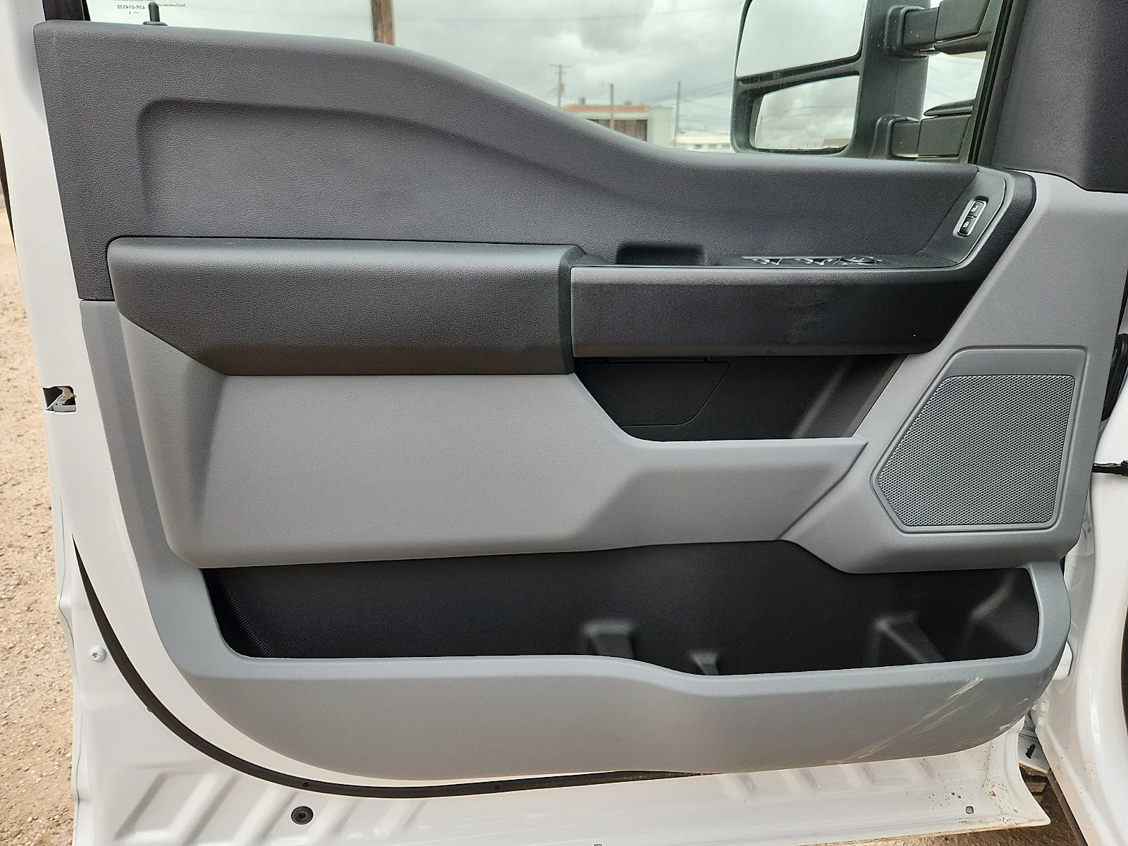 New 2026 Oxford White Ford F-250® XL image 14