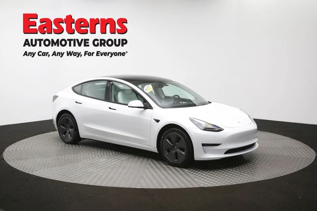 Used 2023 White Tesla Base image 43