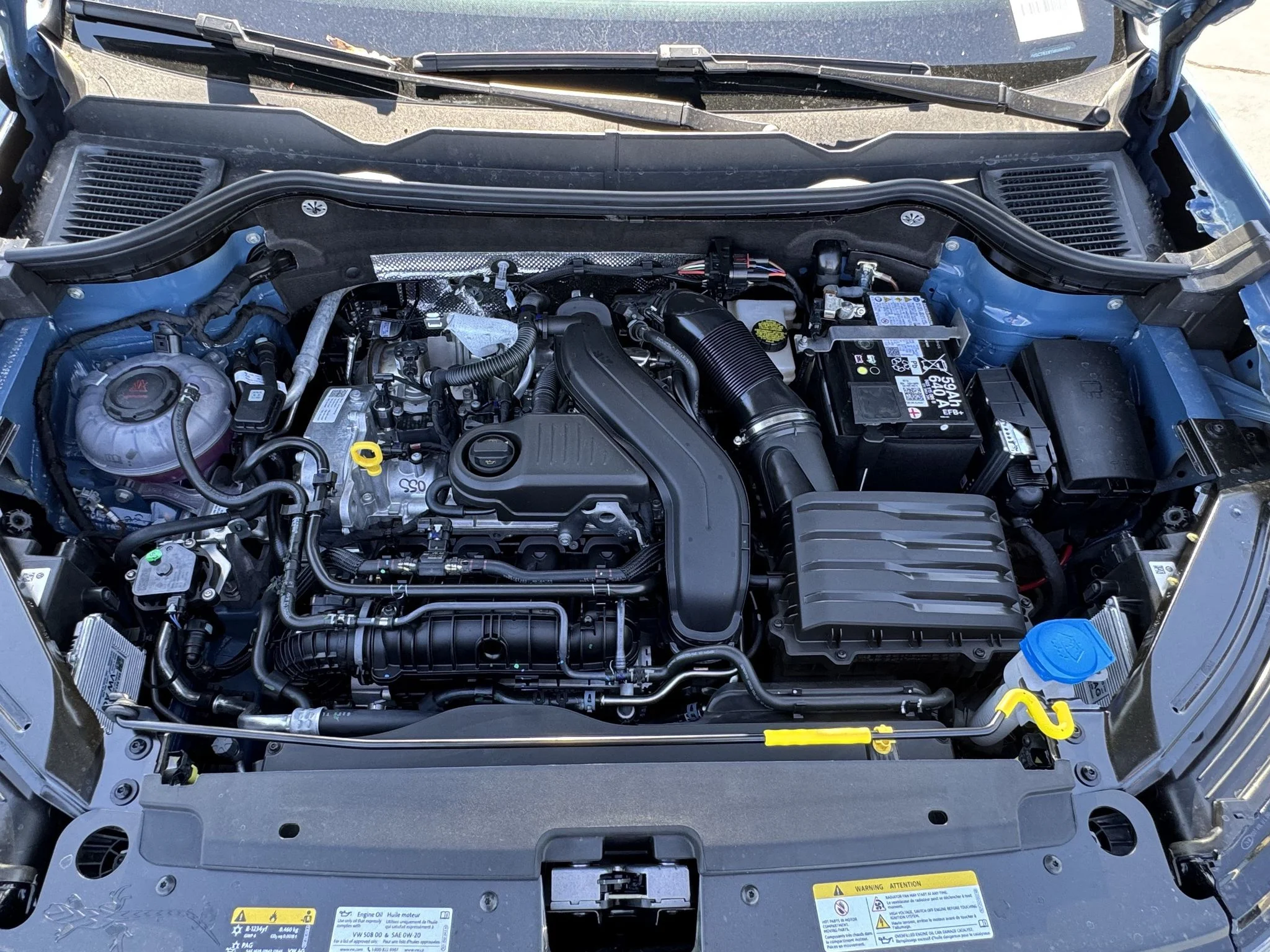 New 2026 Monterey Blue Pearl Volkswagen SE image 34