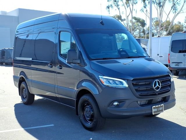 New 2026 Gray Mercedes-Benz Cargo 144 WB image 18