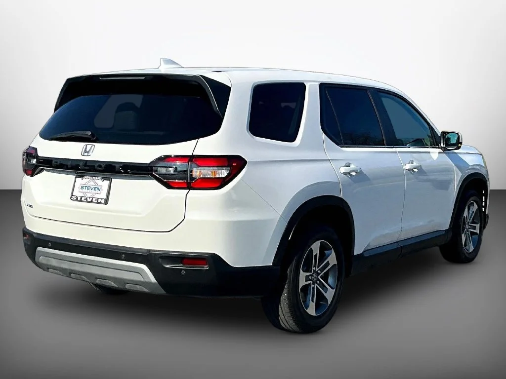 Used 2024 Platinum White Pearl Honda EX-L image 6