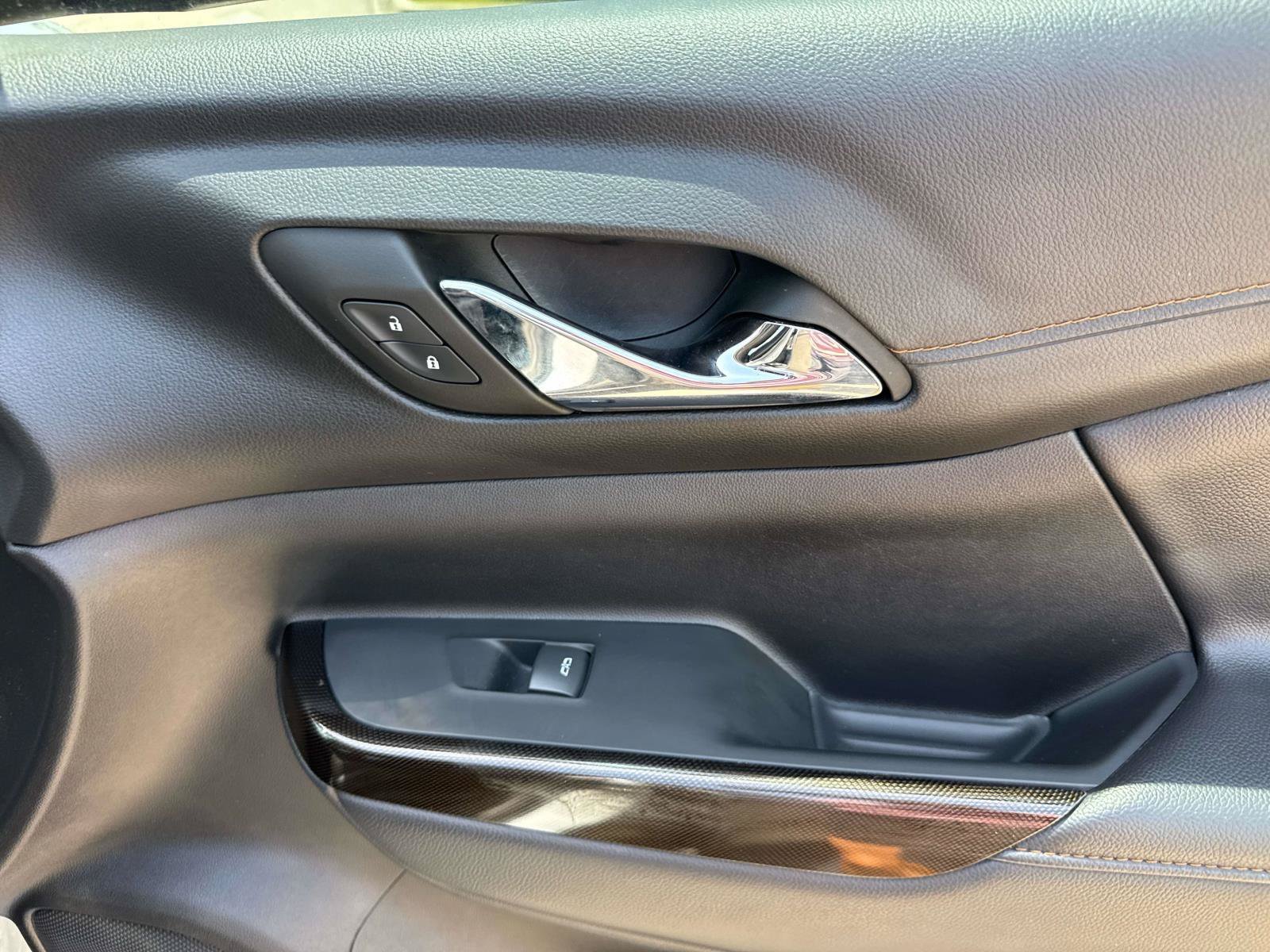 Used 2023 Silver GMC AT4 image 16