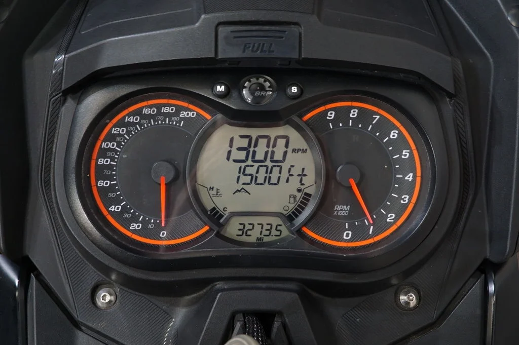 Used 2016  Ski-Doo  image 8