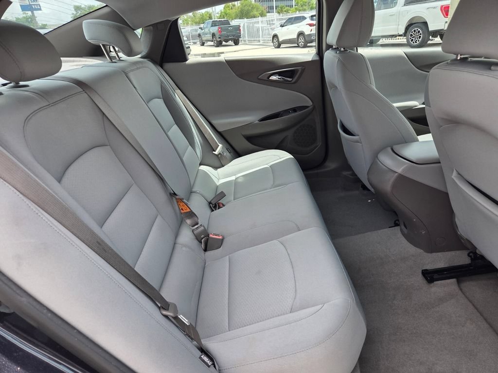 2022 Chevrolet Malibu 1LS - Photo 13